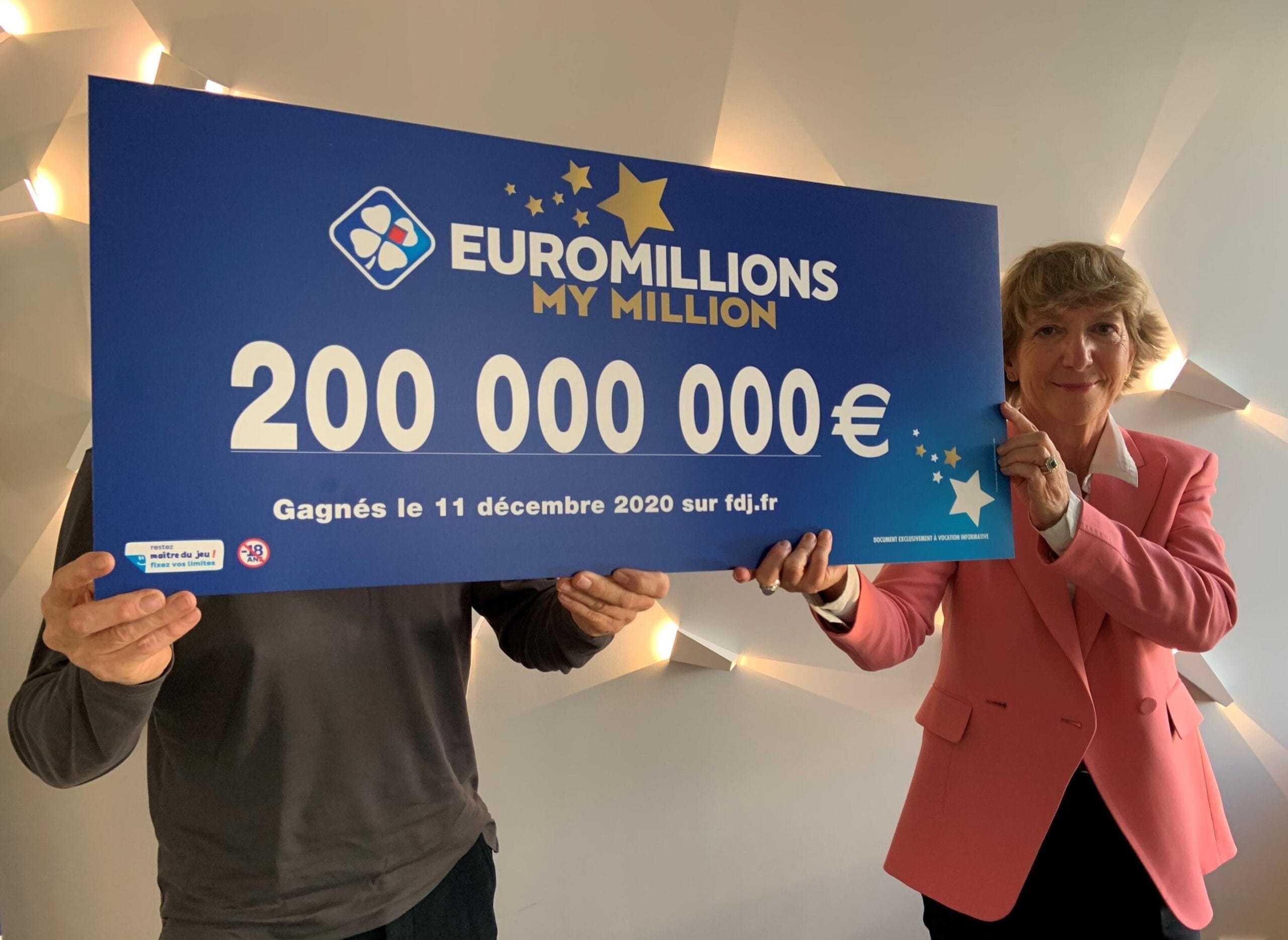 Gagner à l’EuroMillions serait merveilleux, mais la vraie victoire est intérieure. C’est la transformation de votre vibration, la paix dans le cœur et la foi dans la vie. Quand vous vibrez la joie, la gratitude et la confiance, vous devenez naturellement un aimant à réussite. Et cette richesse-là, personne ne peut vous la prendre.